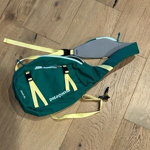 Patagonia 'Atom' Sling Backpack
